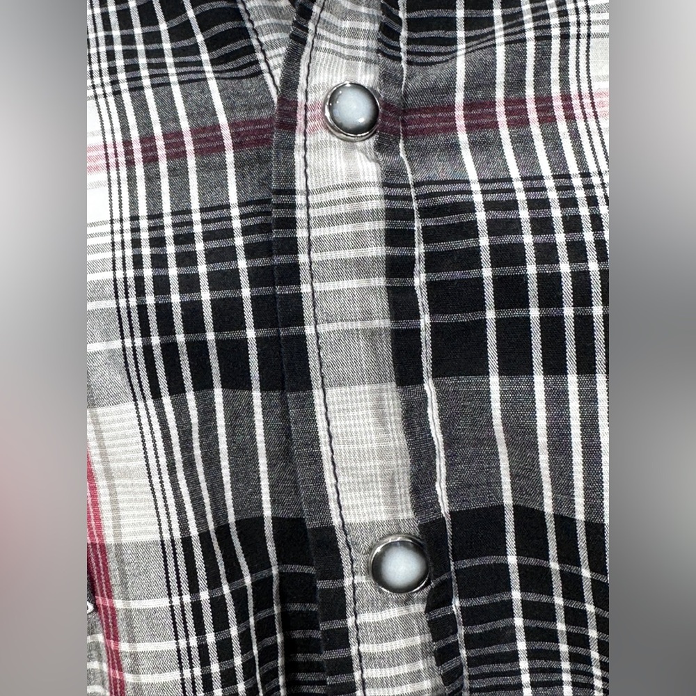 Guess Women's XL Plaid Pearl Snap Shirt Western Embroidered Hi Low Hem - Picture 3 of 13